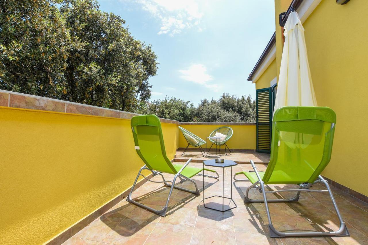 Apartmani Plazibat Mandre Buitenkant foto