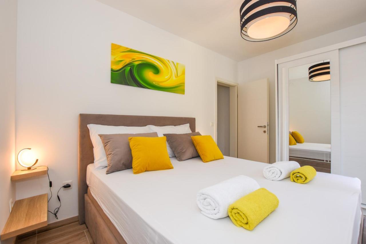 Apartmani Plazibat Mandre Buitenkant foto